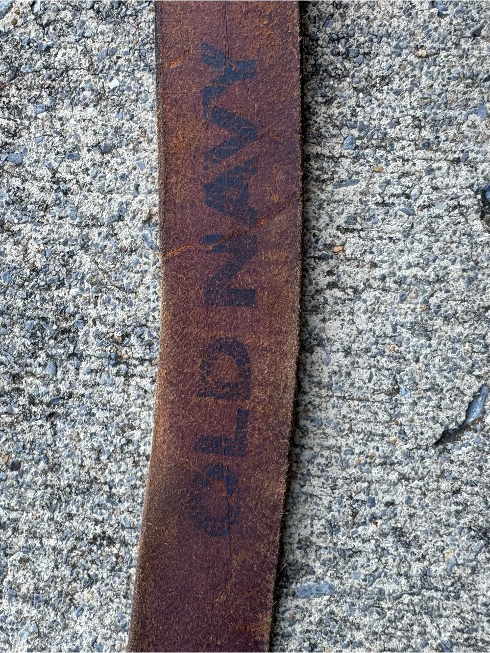 Old Navy Dark Brown Leather Belt with Brass-Tone Buckle 32-38” Y2K Preppy